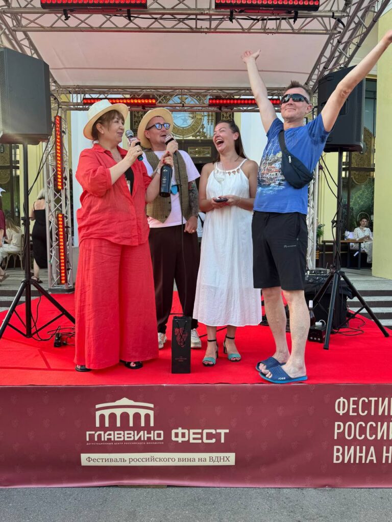 С 31 июля по 2 августа наш корнер на фестивале российских вин «Главвино» стал маленьким кусочком Дона в самом центре столицы.